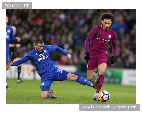 拜仁萨内穿裆过人后劲射震惊对手,展现足坛最炫技巧 拜仁萨内穿裆过人后劲射震惊对手,展现足坛最炫技巧