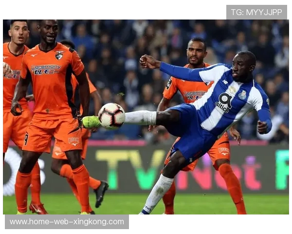 波尔图在比赛末段完成绝杀，客场带走胜利荣耀